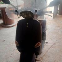 Piaggio Vespa ET4 125