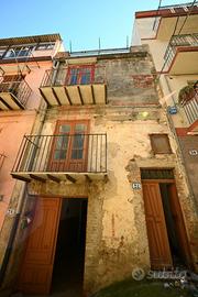 Casa disposta su più livelli
