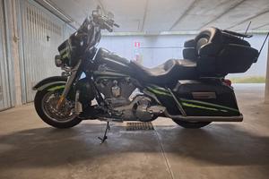 Electra Glide Ultra CVO 