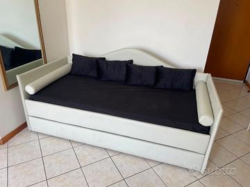 Divano letto a castello