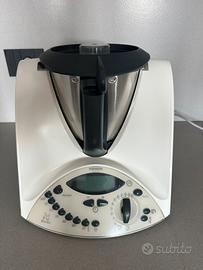 Bimby Vorwerk completo di accessori