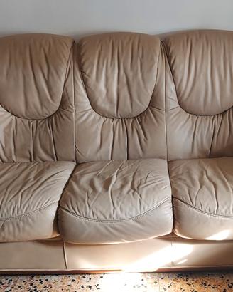 Divano similpelle beige 3 posti