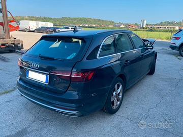 Audi A4 Avant 30 2.0 tdi mhev S Line 136cv s-troni