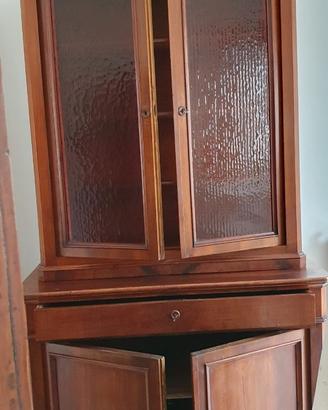 Vetrina fine ‘800 inizio ‘900