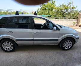 FORD Fusion anno 2008 BENZINA / GPL Scadenza 2033