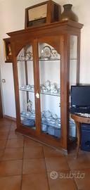 Vetrina in legno