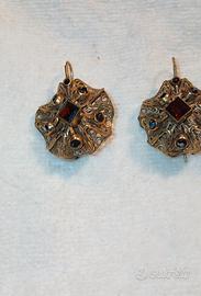 Orecchini vintage in oro basso