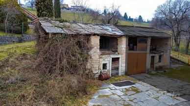 RUSTICO A BOSCO CHIESANUOVA