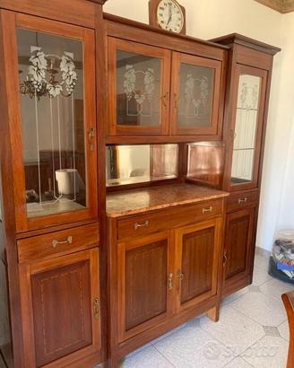 Cristalliera artigianale in legno impiallacciata