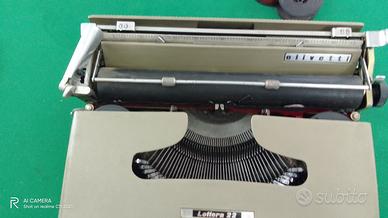 macchina da scrivere Olivetti Lettera 22