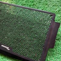 griglia radiatore tracer 9. 