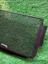 griglia radiatore tracer 9. 