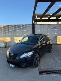 Lancia Y S momo design