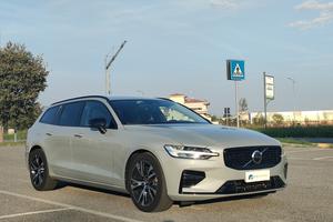 VOLVO V60 II N1 2.0 B4 Plus Dark IVA INCLUSA