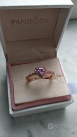 PANDORA 188421C04 Anello Cuore in Rilievo Rosa 54
