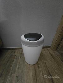Contenitori per pannolini 