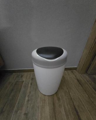 Contenitori per pannolini 