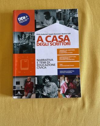 Libro italiano A casa degli scrittori