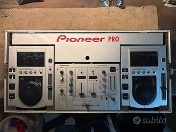 Console Pioneer