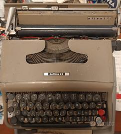 Olivetti macchina da scrivere  Lettera 22