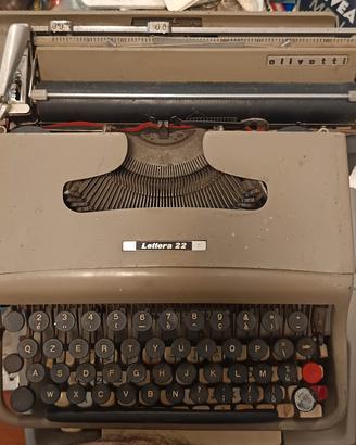 Olivetti macchina da scrivere  Lettera 22