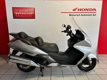Honda Silver Wing 400