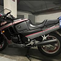 Kawasaki Gpx 600 R