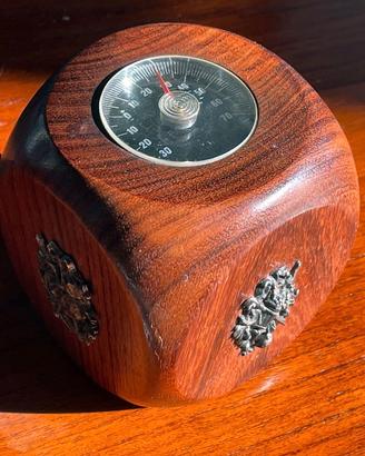 Termometro vintage a forma di cubo da scrivania