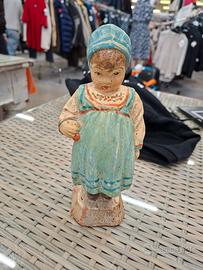 Statua Bimba in coccio