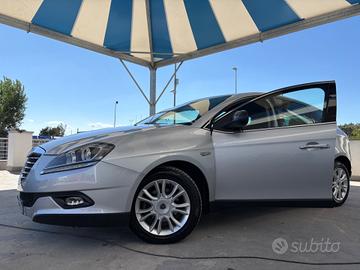 Lancia Delta 1.6 MJT DPF 105 CV Gold