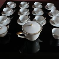 Servizio da caffè / tè in porcellana da  12