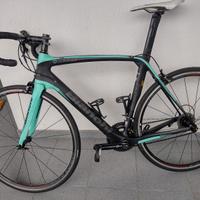 Bici Bianchi Oltre XR3 in carbonio