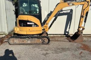 Miniescavatore CATERPILLAR 303.5