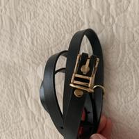 Cintura nera con fibbia oro