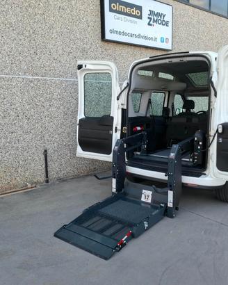 Fiat Doblò TRASPORTO DISABILI Tetto alto