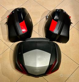 Kit Bauletto 54 litri GIVI e borse laterali