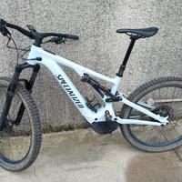 bicicletta specialized pedalata assistita 