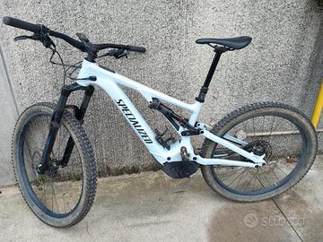 bicicletta specialized pedalata assistita 