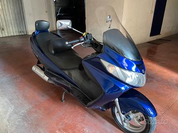 Suzuki Burgman 400