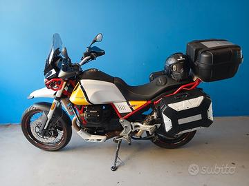 MOTO GUZZI V85TT 