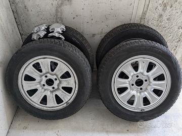 gomme invernali 185/65 R15 + cerchi 