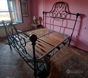 Letto matrimoniale