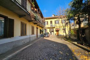 CASA DI CORTE A CORBETTA