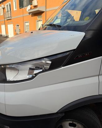 Iveco Daily 35C18 3.0 180 CV