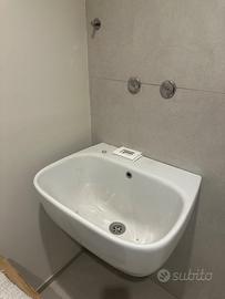 Pila lavanderia Globo  e rubinetto