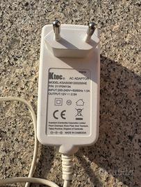 Alimentatore 12V 2,5A