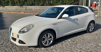 Alfa Romeo Giulietta 2.0 JTDm-2 140 CV Distinctive