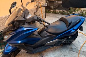 KYMCO ak 550
