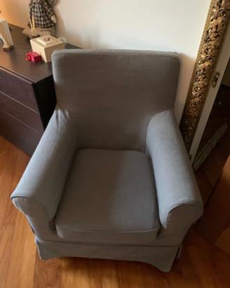 Poltrona grigio scuro