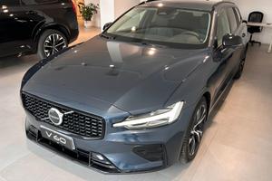 Volvo V60 B4 aut. Plus Dark *AUTOCARRO*